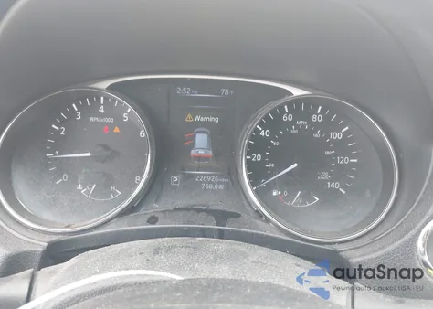 2015 Nissan Rogue Sv z USA, uszkodzony, nr VIN 5N1AT2MV2FC884877